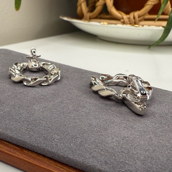 Vintage Crown Trifari Silver-Tone Chain Link Hoop Clip-On Earrings Style 3048 - Picture 4 of 9